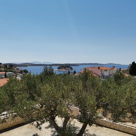Apartment Buzolic Hvar Town Buitenkant foto